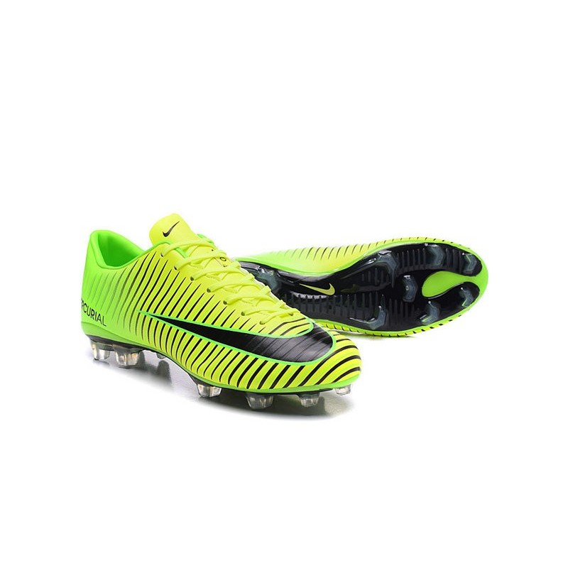 chaussure de foot nike verte