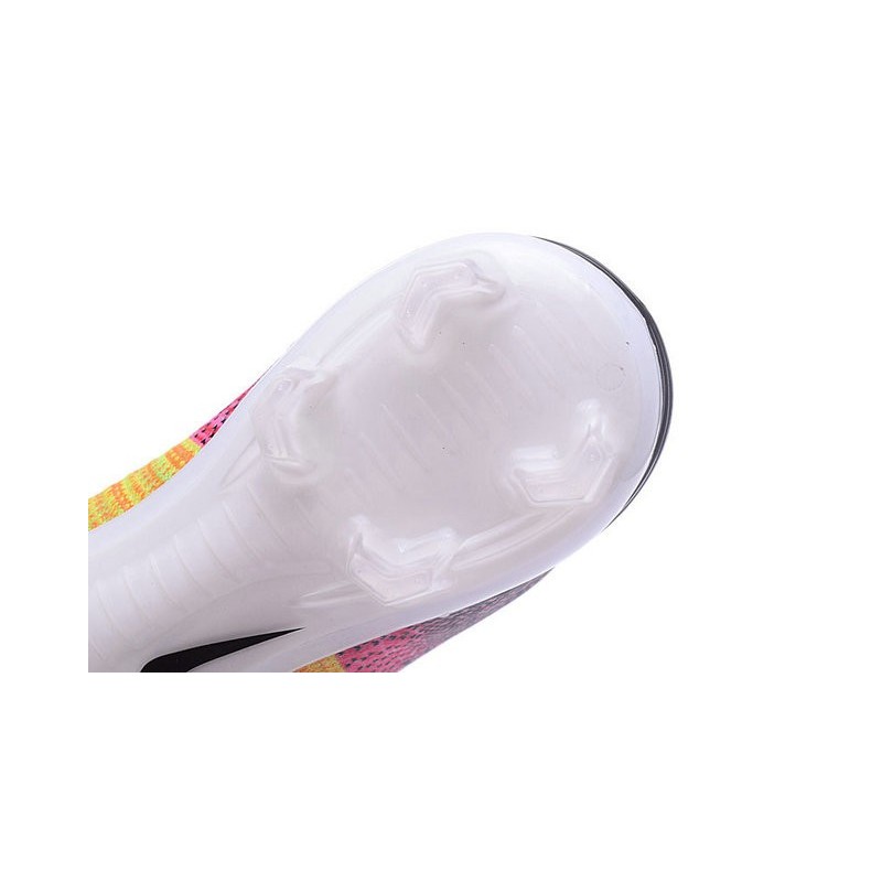 crampon nike multicolor