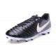 Chaussures de Football 2017 Nike Tiempo Legend VII FG ACC Noir Blanc