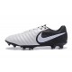 Nike Cuir Crampons Foot Tiempo Legend 7 FG Homme - Blanc Noir