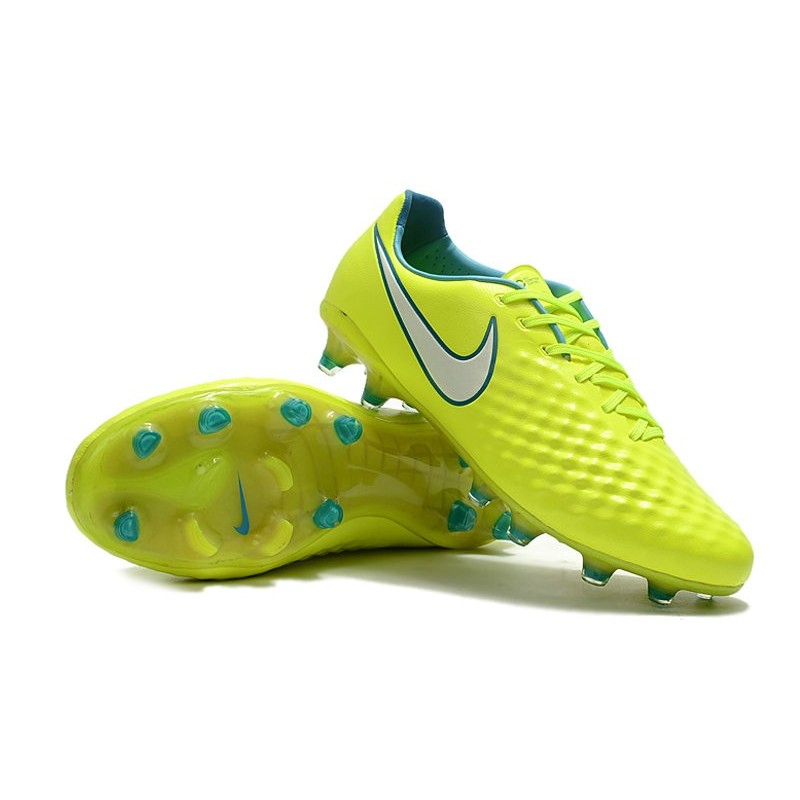 chaussure de foot magista prix