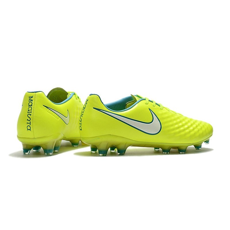 nike magista opus pas cher